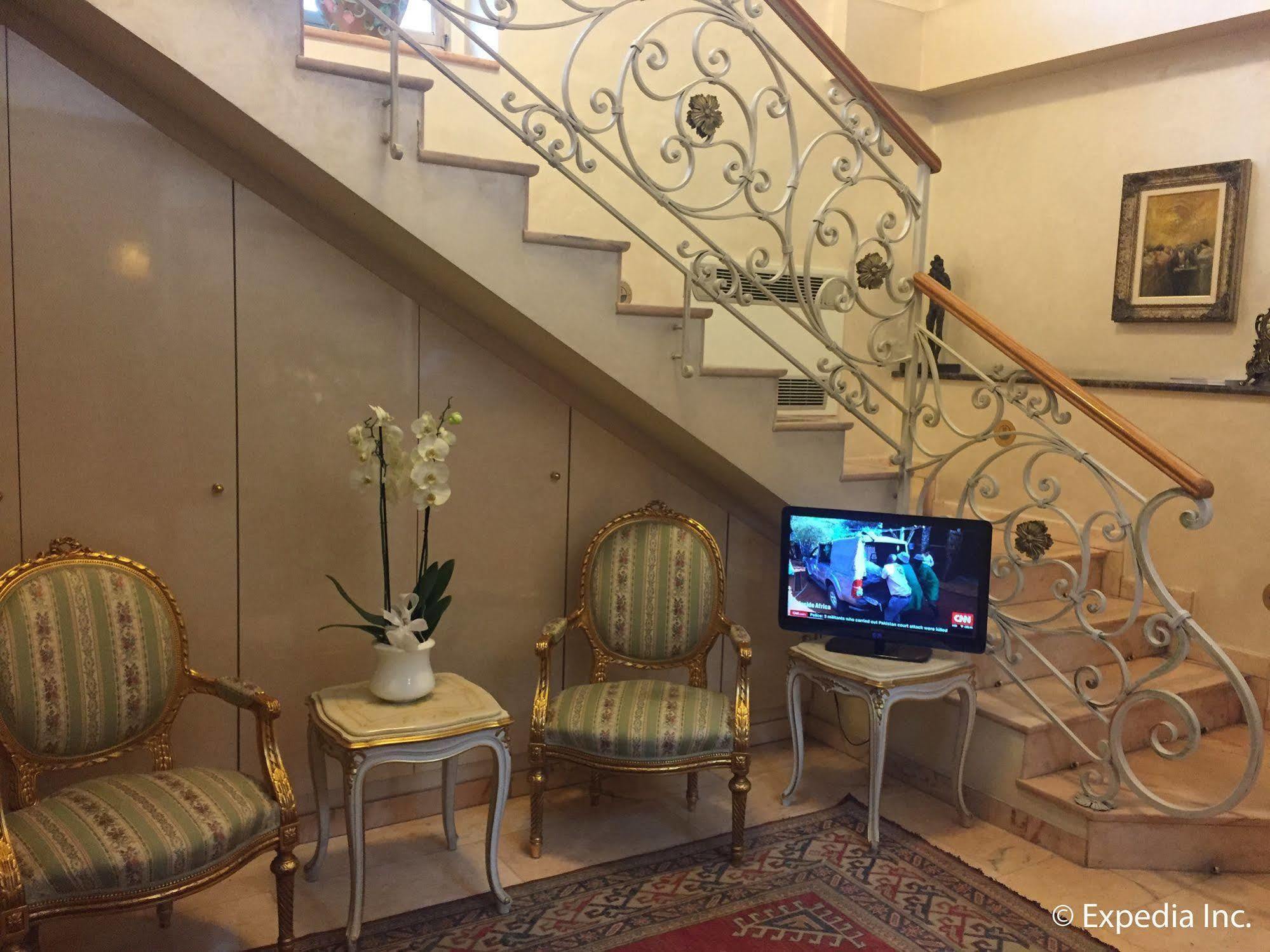 Boutique Hotel Dieci Милан Экстерьер фото